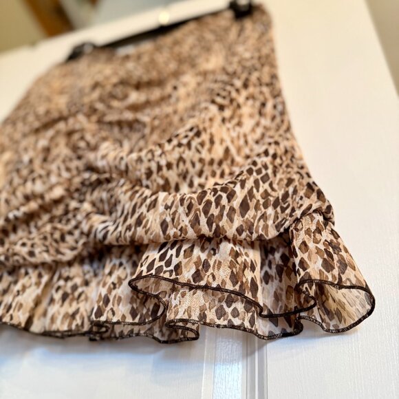 Zara Animal Print Ruffle Mini Skirt Size M *NWT* - Picture 4 of 5